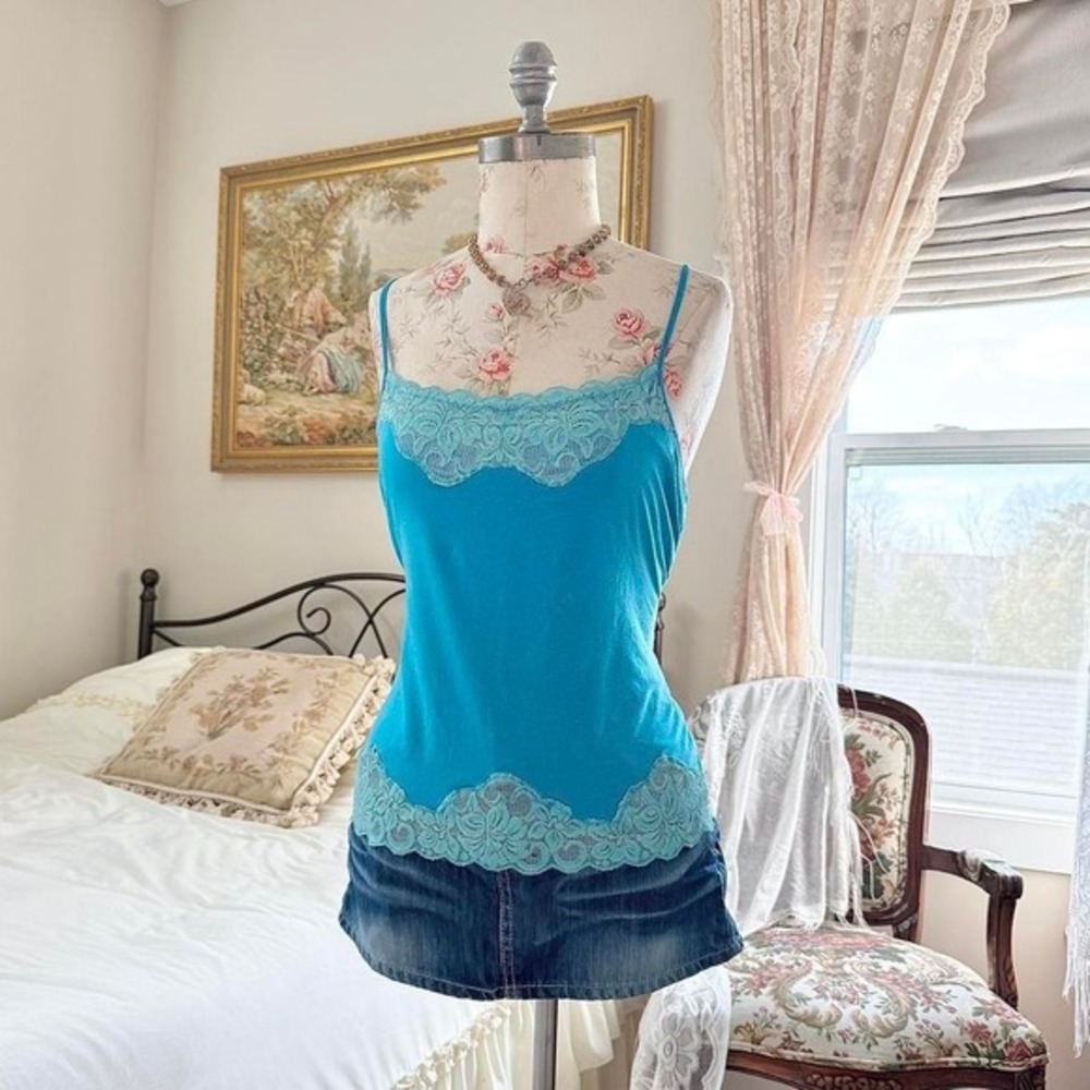Blue lace cami  Y2K‎ turquoise lace trim cami versailles size large